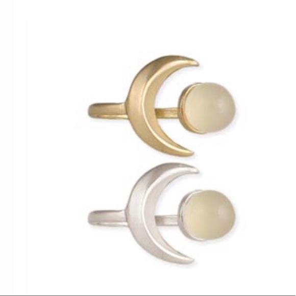 📌50% Off📌. NWT!! To The Moon Ring - Picture 3 of 4